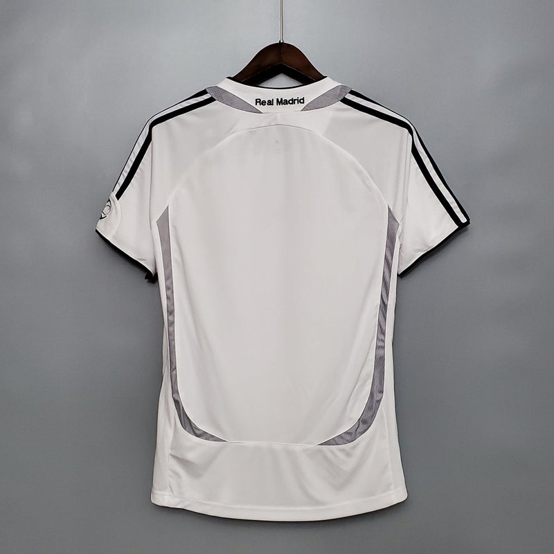 Camisa Retrô Real Madrid 2006/07