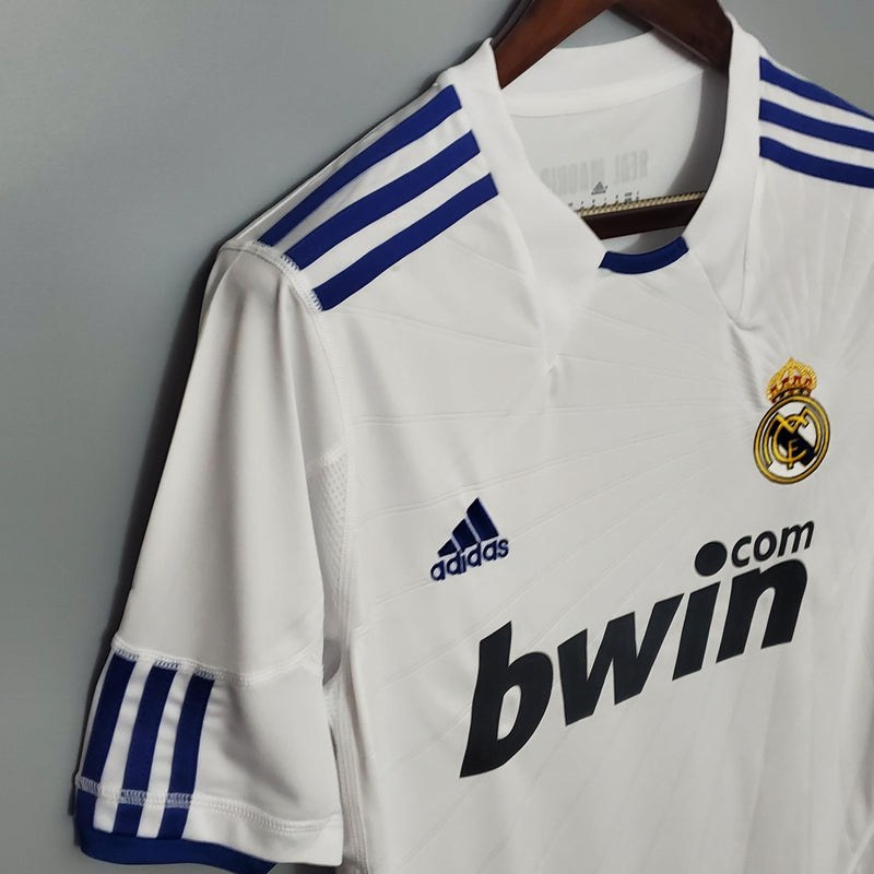 Camisa Retrô Real Madrid 2010/11