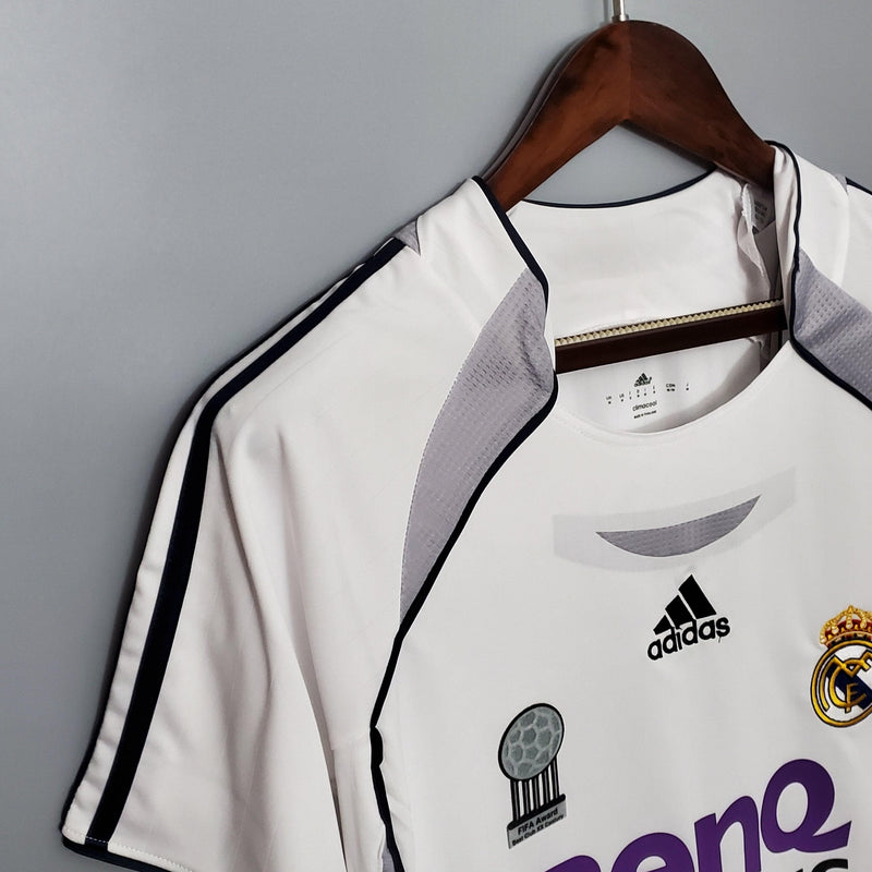 Camisa Retrô Real Madrid 2006/07