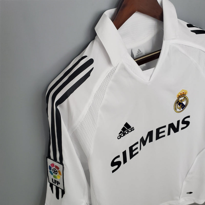 Camisa Retrô Real Madrid 2005/06