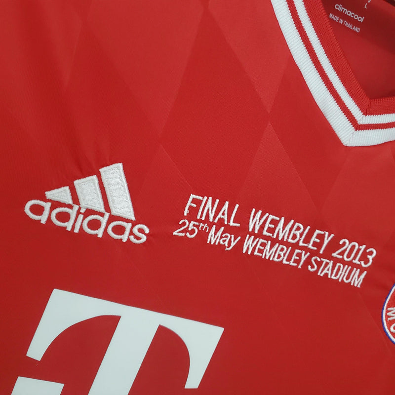 Camisa Retrô Bayern München 2013/14 - Edição Champions League