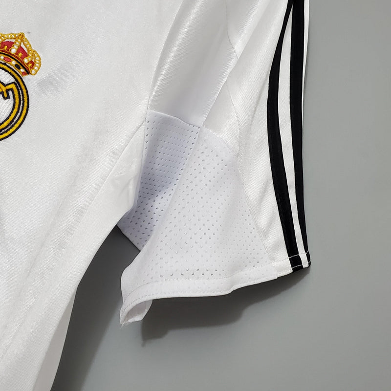 Camisa Retrô Real Madrid 2004/05