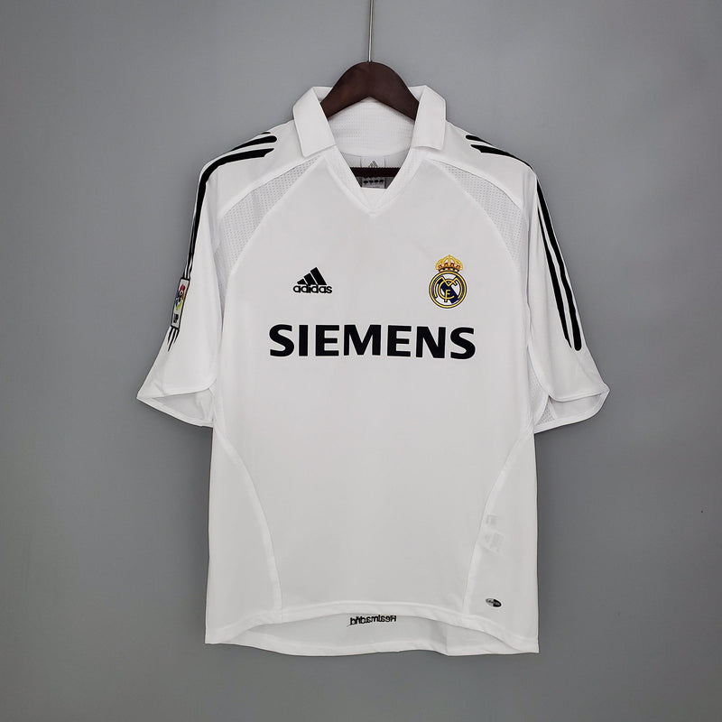 Camisa Retrô Real Madrid 2005/06